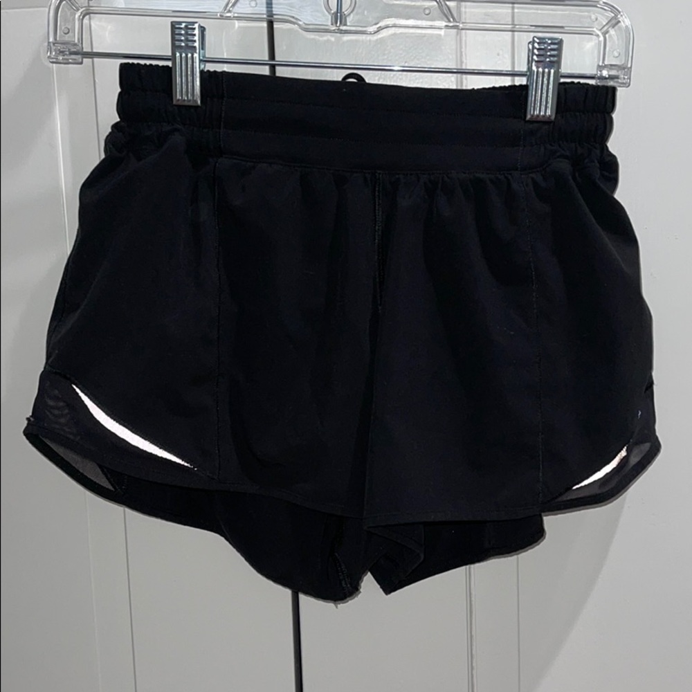 Lululemon Hotty Hot Short 4”